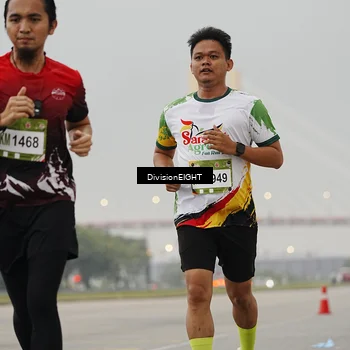Runner Photo 7645910
