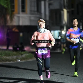 Runner Photo 7645945
