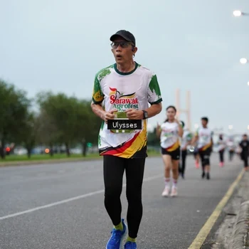 Runner Photo 7645947