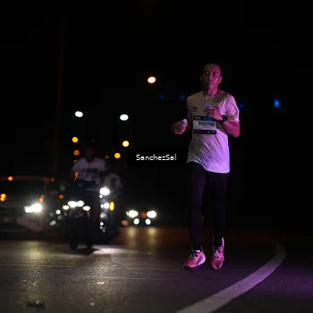 Runner Photo 7645958