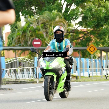Runner Photo 7645960
