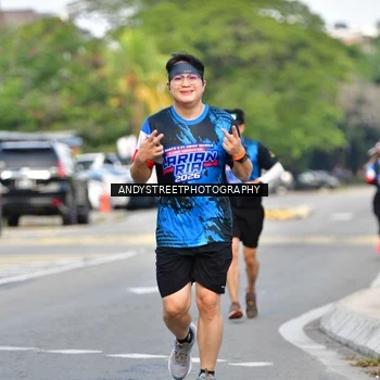 Runner Photo 7645966