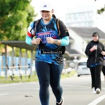 Runner Photo 7645985