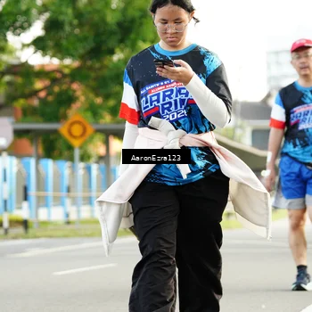 Runner Photo 7646001