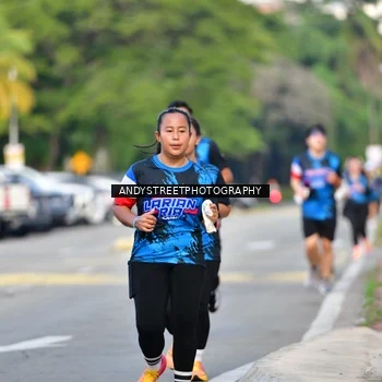 Runner Photo 7646003