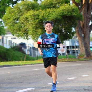Runner Photo 7646012