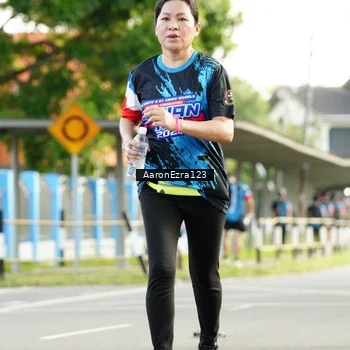 Runner Photo 7646026