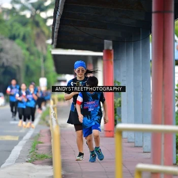 Runner Photo 7646038
