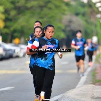 Runner Photo 7646044