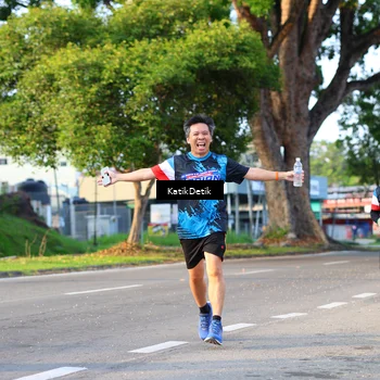 Runner Photo 7646067