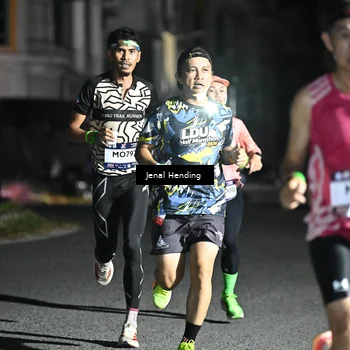 Runner Photo 7646076