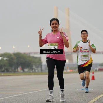 Runner Photo 7646104