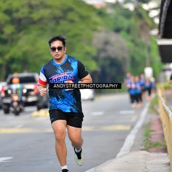 Runner Photo 7646105