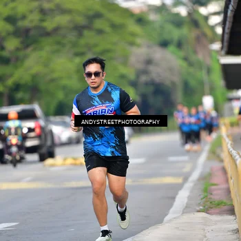 Runner Photo 7646111