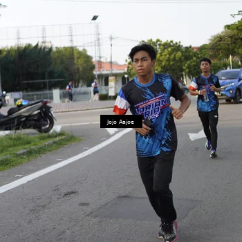 Runner Photo 7646114