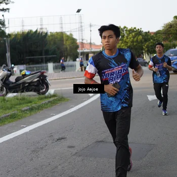 Runner Photo 7646131