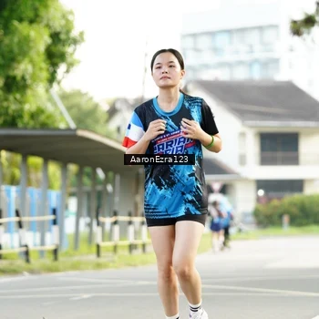 Runner Photo 7646143