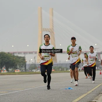 Runner Photo 7646150