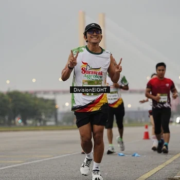 Runner Photo 7646158