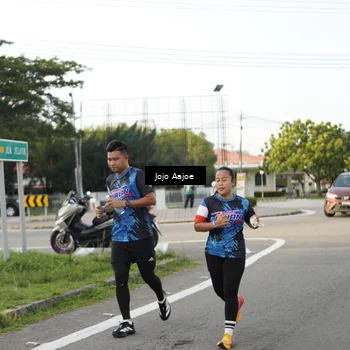 Runner Photo 7646167
