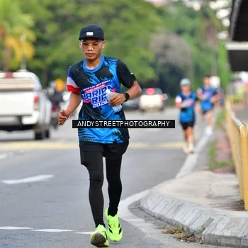 Runner Photo 7646176