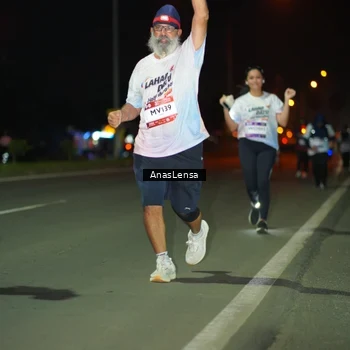 Runner Photo 7646181