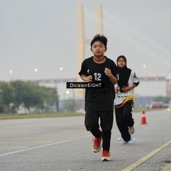 Runner Photo 7646183