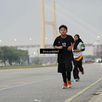 Runner Photo 7646189