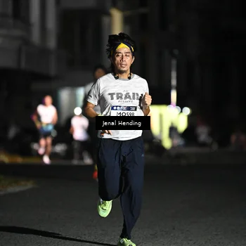 Runner Photo 7646192