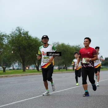 Runner Photo 7646195