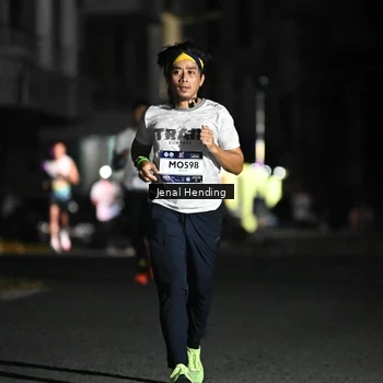 Runner Photo 7646202