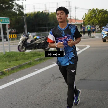 Runner Photo 7646219