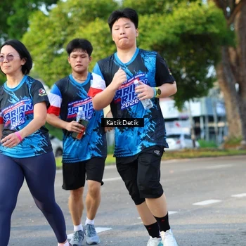 Runner Photo 7646225