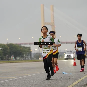 Runner Photo 7646234