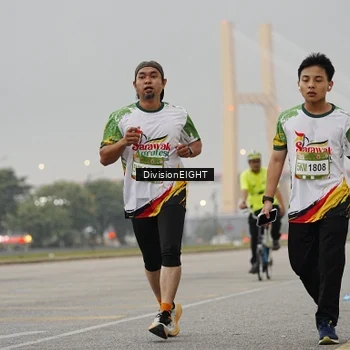 Runner Photo 7646243