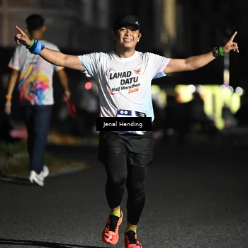 Runner Photo 7646259
