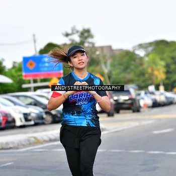 Runner Photo 7646268