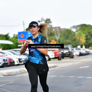 Runner Photo 7646272