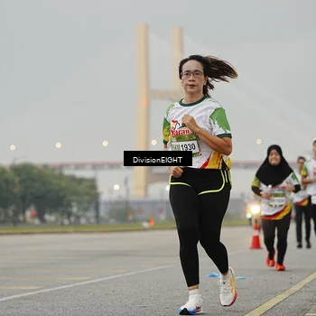 Runner Photo 7646285