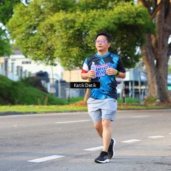 Runner Photo 7646286