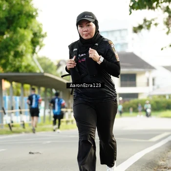 Runner Photo 7646290