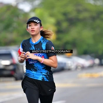 Runner Photo 7646293