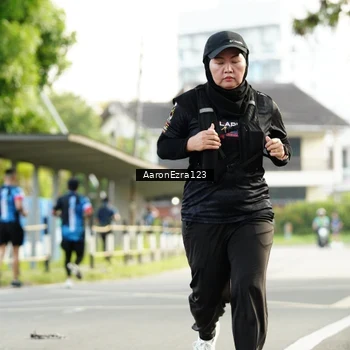 Runner Photo 7646296