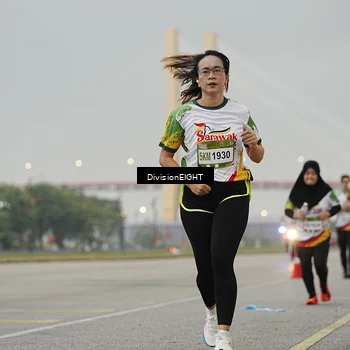 Runner Photo 7646318