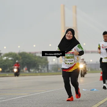 Runner Photo 7646322
