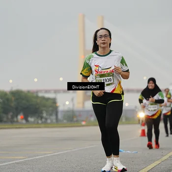 Runner Photo 7646325
