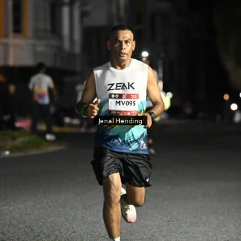 Runner Photo 7646351