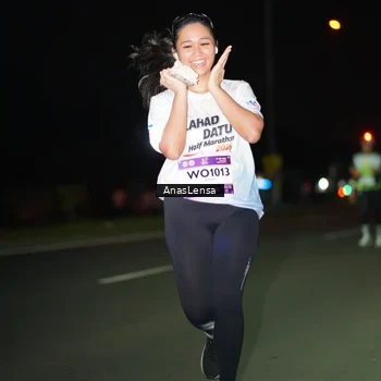 Runner Photo 7646360
