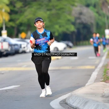 Runner Photo 7646365