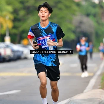 Runner Photo 7646370